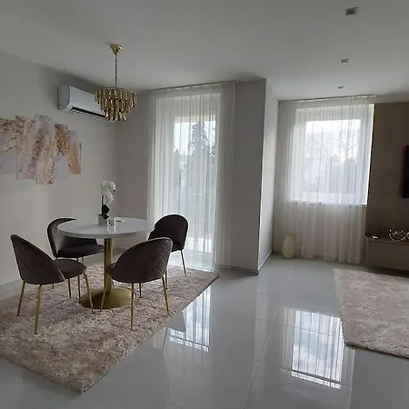 Апартаменты Gold *